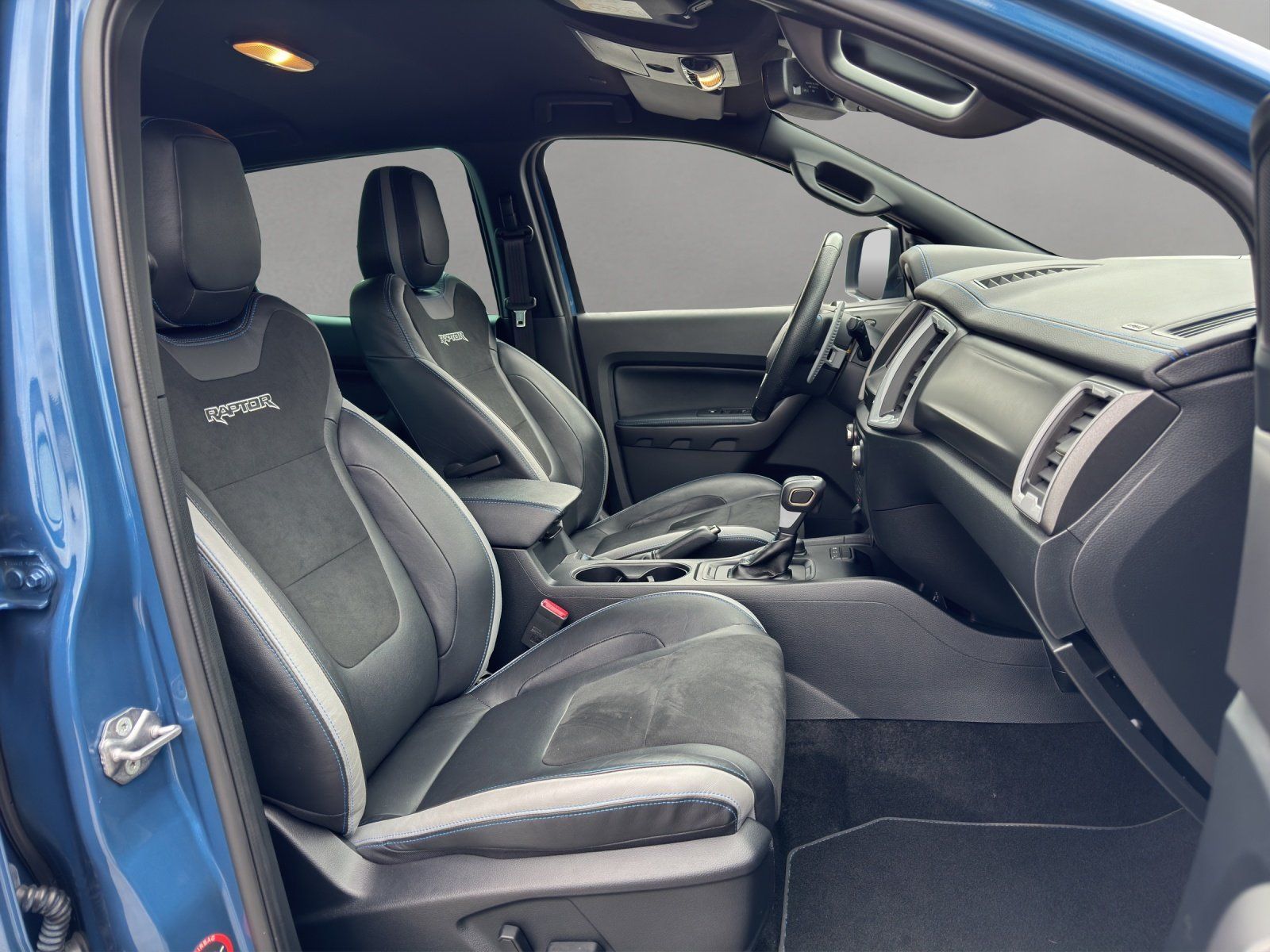 Fahrzeugabbildung Ford Ranger 2.0 TDCi Raptor 4x4 DoKa/ST-HZG/AHK/CAM/