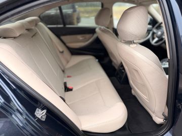 BMW 318 - 11