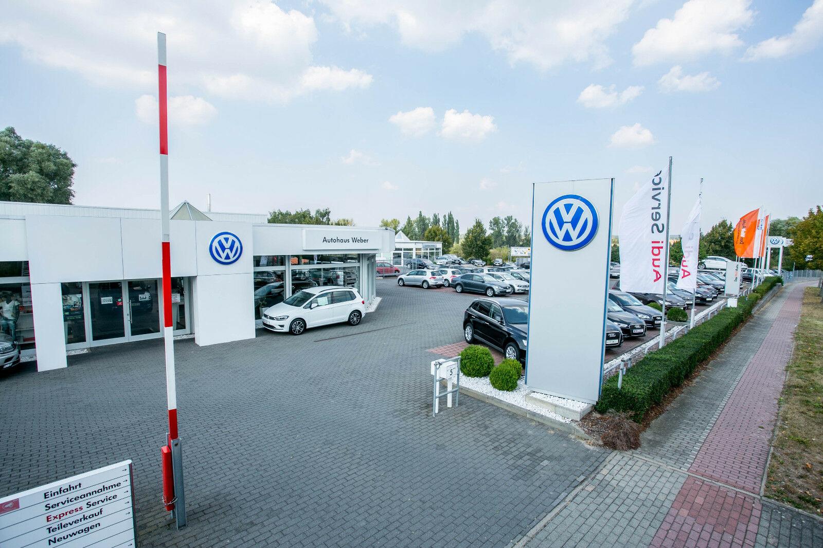 showroom-image-main