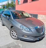 Lancia Delta 1.6 MJT DPF Argento - Lancia Delta Argento mit Diesel-Antrieb