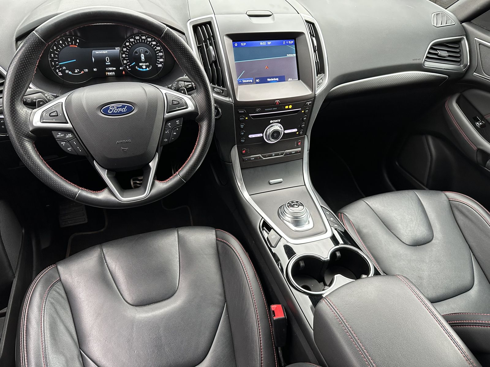 Fahrzeugabbildung Ford S-MAX 2.0 EB Aut. ST-Line NAV+LED+AHK+ACC+VCOCK