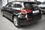 Mercedes-Benz A 180 d*LED-Scheinwerfer*NAVI*SHZ*PDC*TEMPOMAT - Mercedes-Benz A-Class: Scheinwerfer