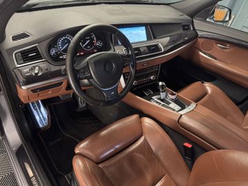 BMW 530 Gran Turismo - 8