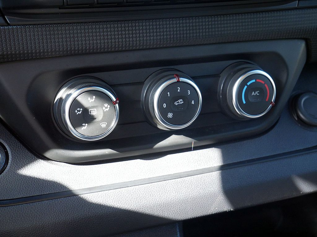 Fahrzeugabbildung Renault Trafic Komfort L1H1 Blue dCi 110 PDC AHK LED