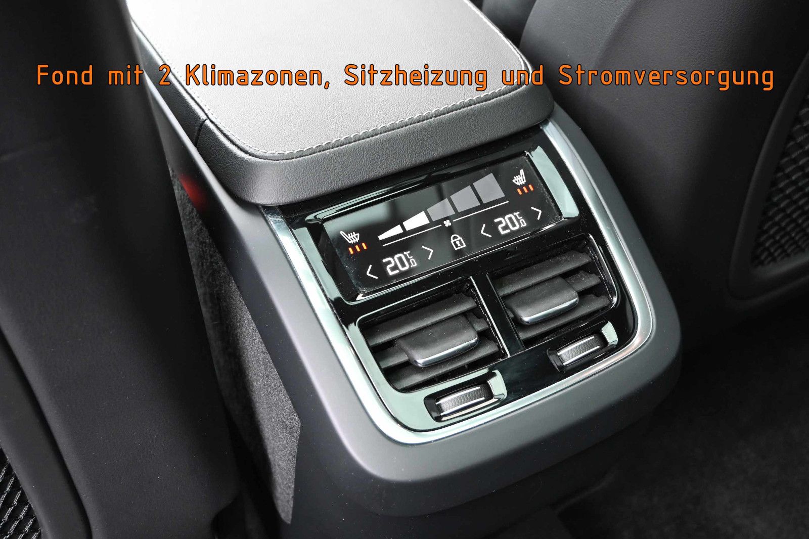 Fahrzeugabbildung Volvo XC90 B5 D AWD R-Design °AHK°STANDHEIZ°PANO°22"°