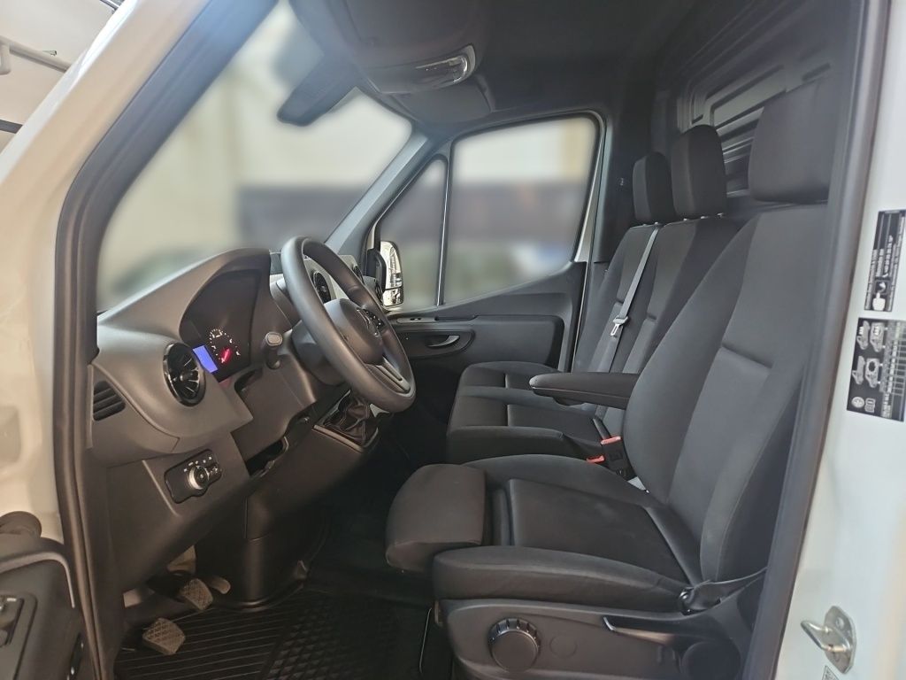 Fahrzeugabbildung Mercedes-Benz Sprinter 317 Kasten L2H2 360°Schwingsitz SHZ EDW
