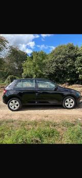 Skoda Fabia 1.2l TSI 66kW Style Style - Skoda Fabia Gebrauchtwagen in Duisburg