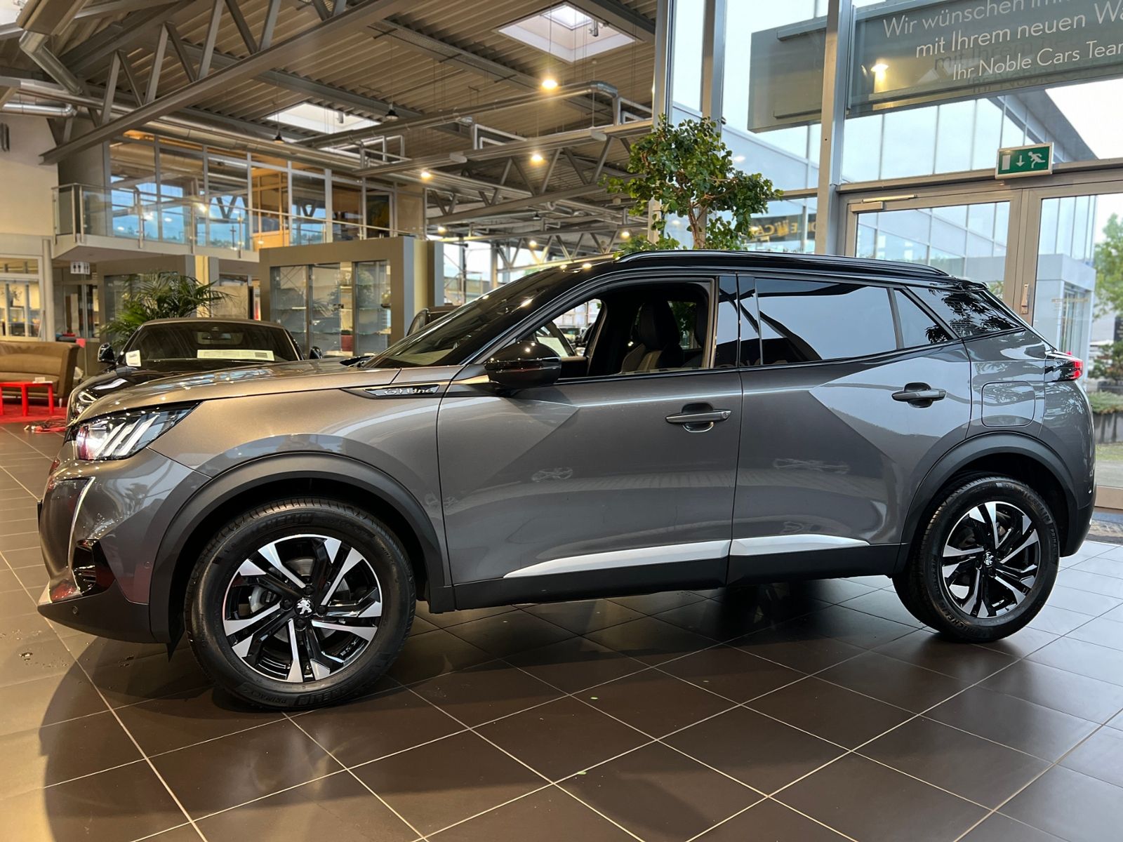 Fahrzeugabbildung Peugeot 2008 GT-Line RKF LED ALU