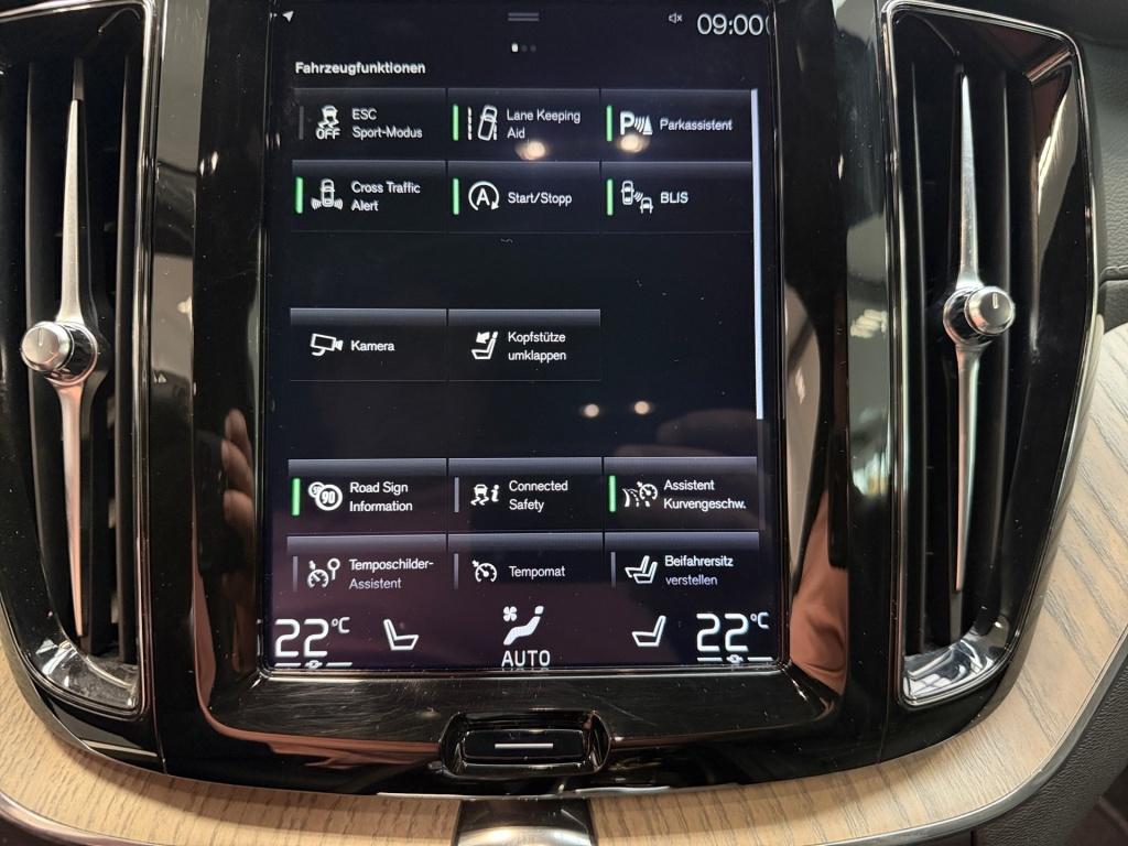 Volvo XC 60 B5 AWD INSCRIPTION SHZ LHZ NAVI KAMERA LED