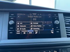 Fahrzeugabbildung Volkswagen T6.1 Caravelle Comfort DSG Rollstuhllift 8.Sitze