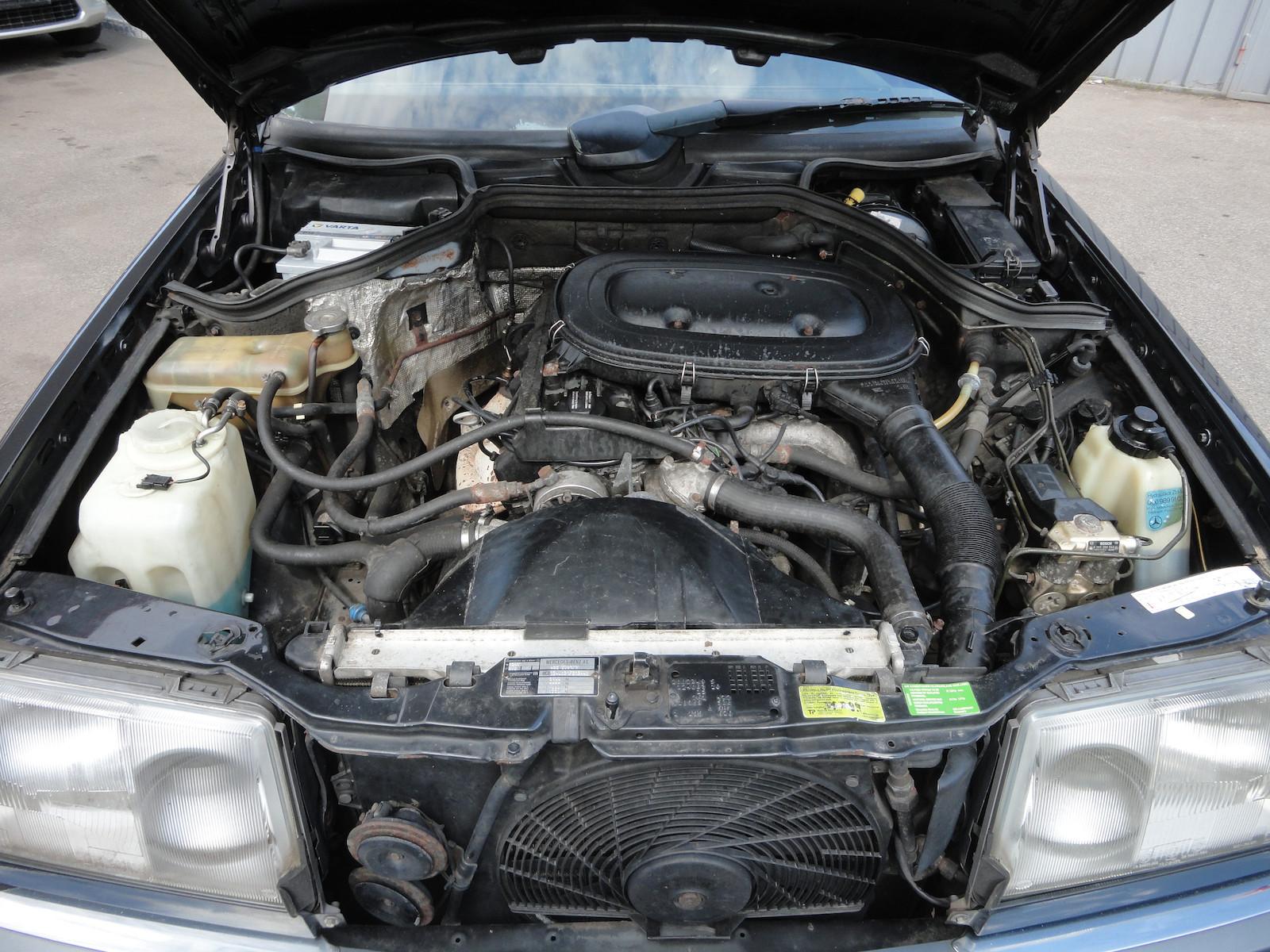 MERCEDES-BENZ E 230 TE 136 ch BVM - CLIM - CUIR - TOIT OUVRANT - 166000 KM