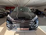 Hyundai Tucson 1.6 Passion + Panorama Leder Navi Voll - Hyundai TUCSON: V6