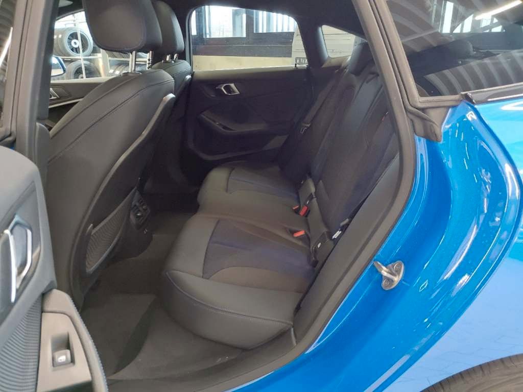 Fahrzeugabbildung BMW 220 d xDrive Gran Coupé M Sport Pano ACC Memory