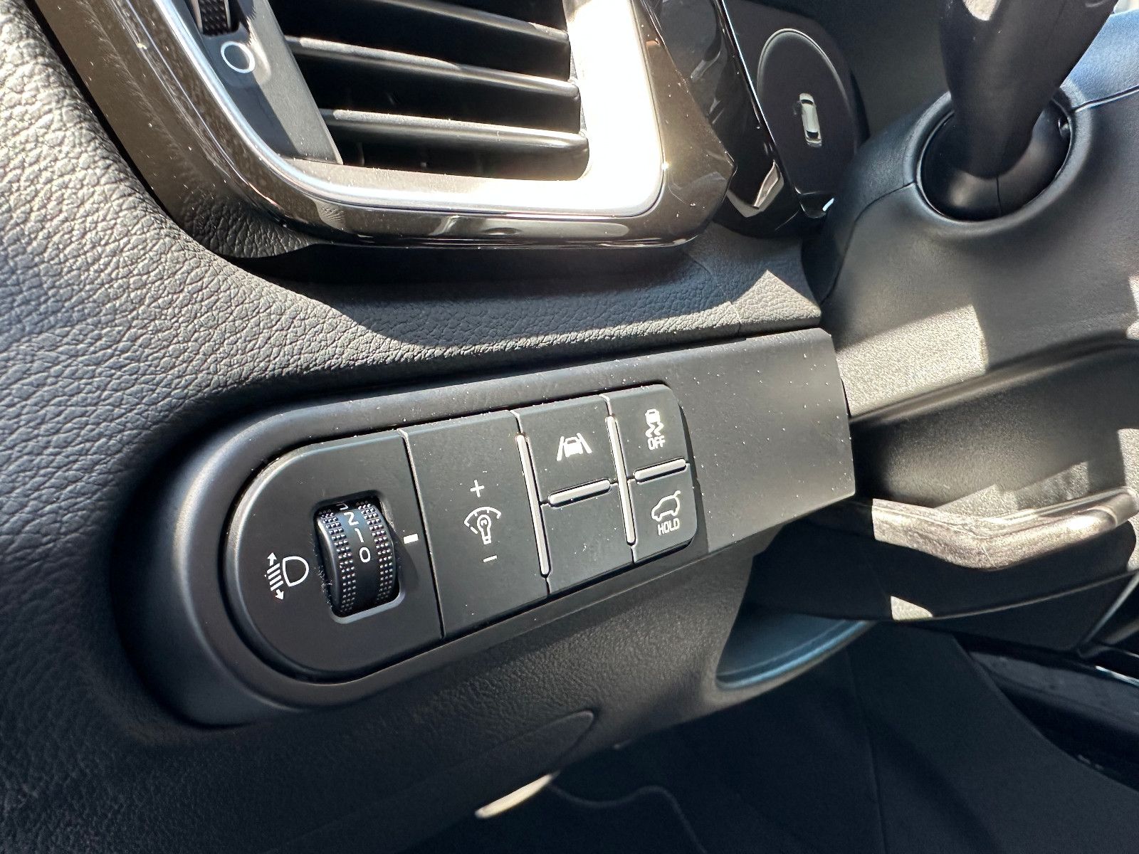 Fahrzeugabbildung Kia CEED_SW 1.5T 140 DCT7 GTL TEC LEDER