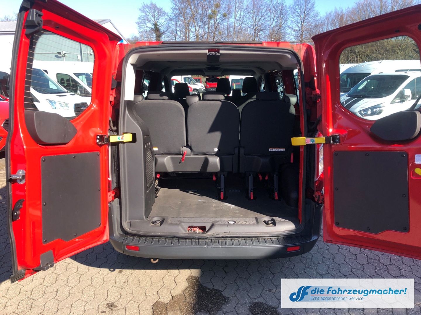 Fahrzeugabbildung Ford Transit Custom Kombi 300 L1 2.2 TDCi *2379 *KLIM