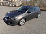 Peugeot 308 PureTech 130 Active Pack Active Pack - Peugeot 308 von privat