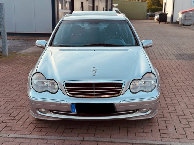 Mercedes-Benz C 240 C -Klasse Lim Avantgarde Automatik 2.Hand