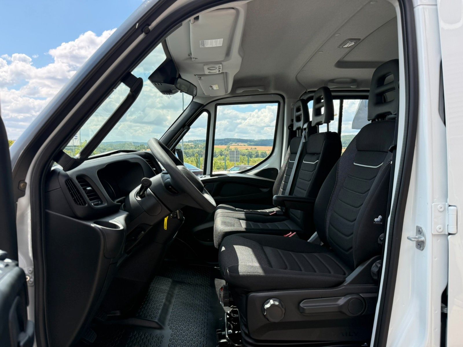 Fahrzeugabbildung Iveco 35S18H D Pritsche *R 3750 mm*AHK*Automatik*