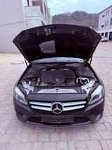 Mercedes-Benz 220 C Avangarde Limisine - Mercedes-Benz 220: A