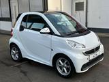 Smart ForTwo coupe MHD 52 kW Pano/ Sitzhzng/ Allwetter - Smart Gebrauchtwagen in Kassel