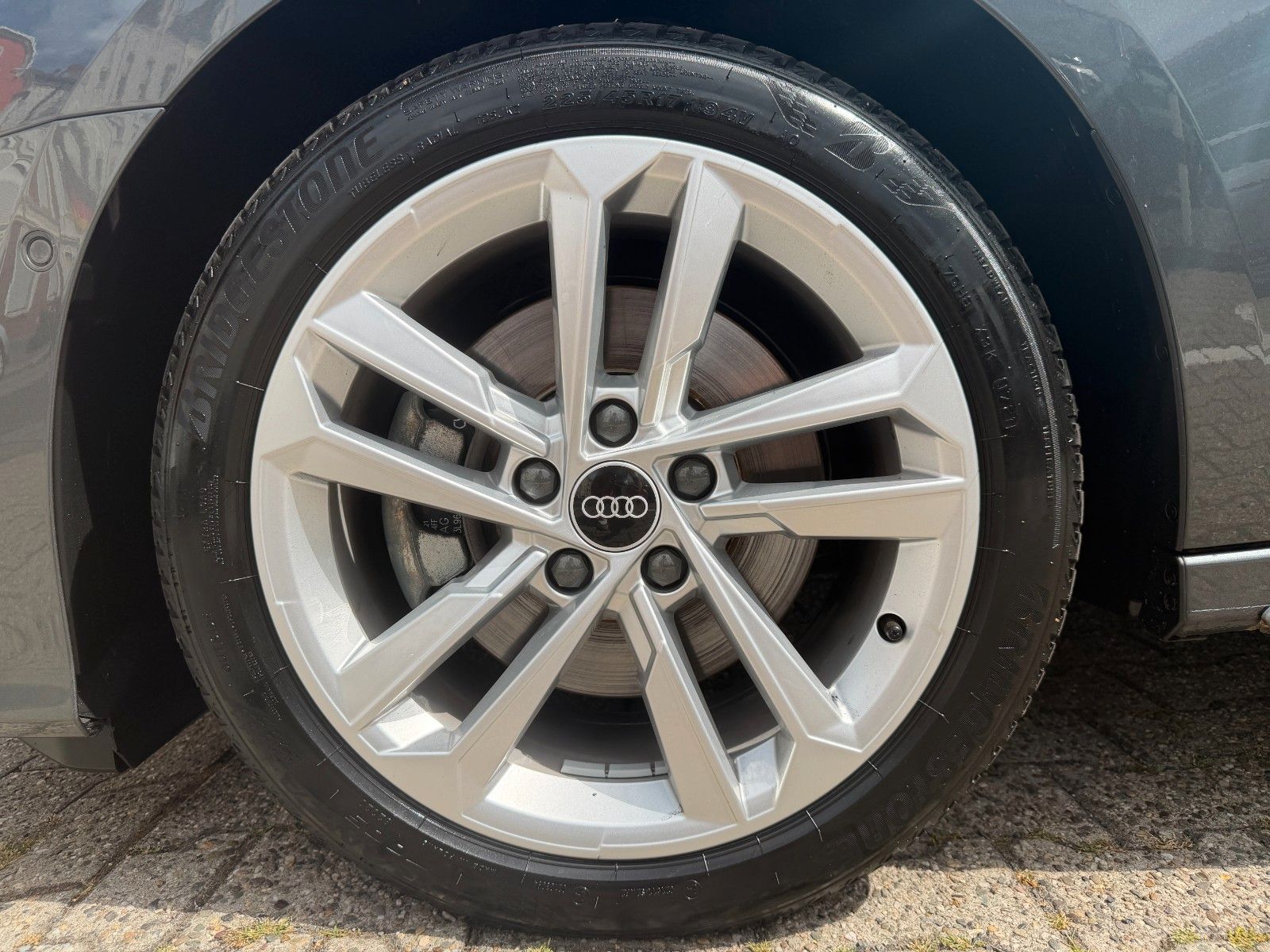 Fahrzeugabbildung Audi A3 Sportback 40 TFSI e S-LINE SPORTPAKET AHK LED