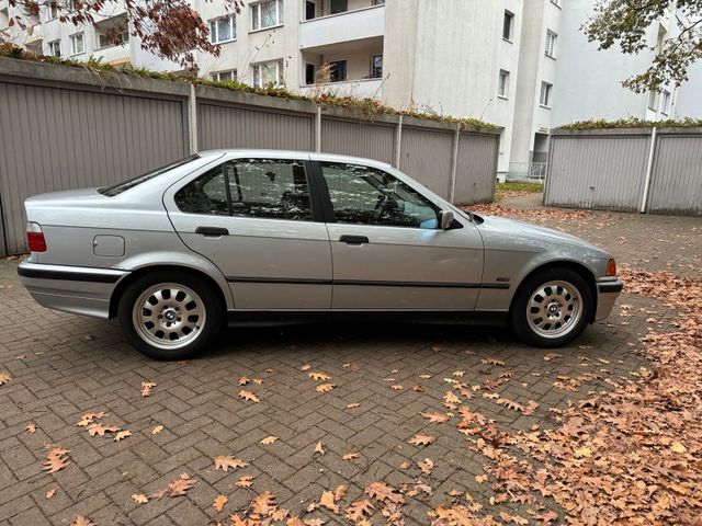 BMW 3er-E36 320i-6 Zylinder -Automatik-TÜV...