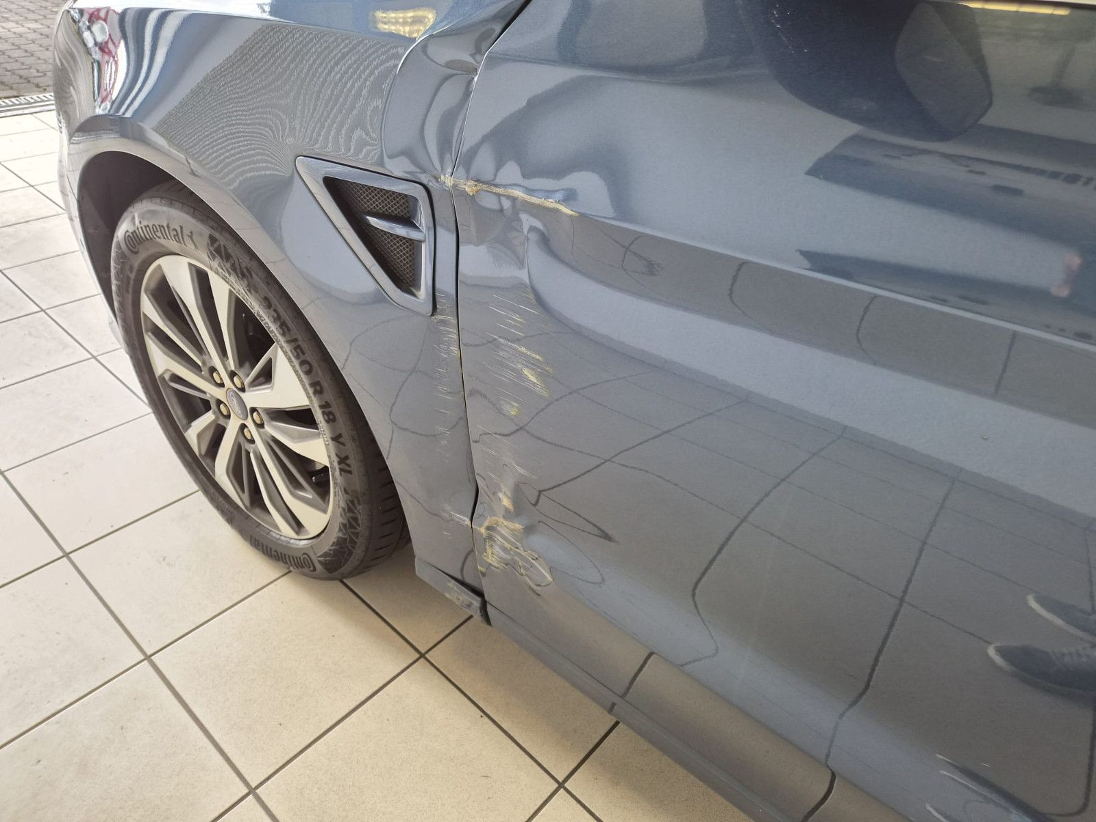 Fahrzeugabbildung Ford S-Max Titanium / 7 SITZE / SCHECKHEFT