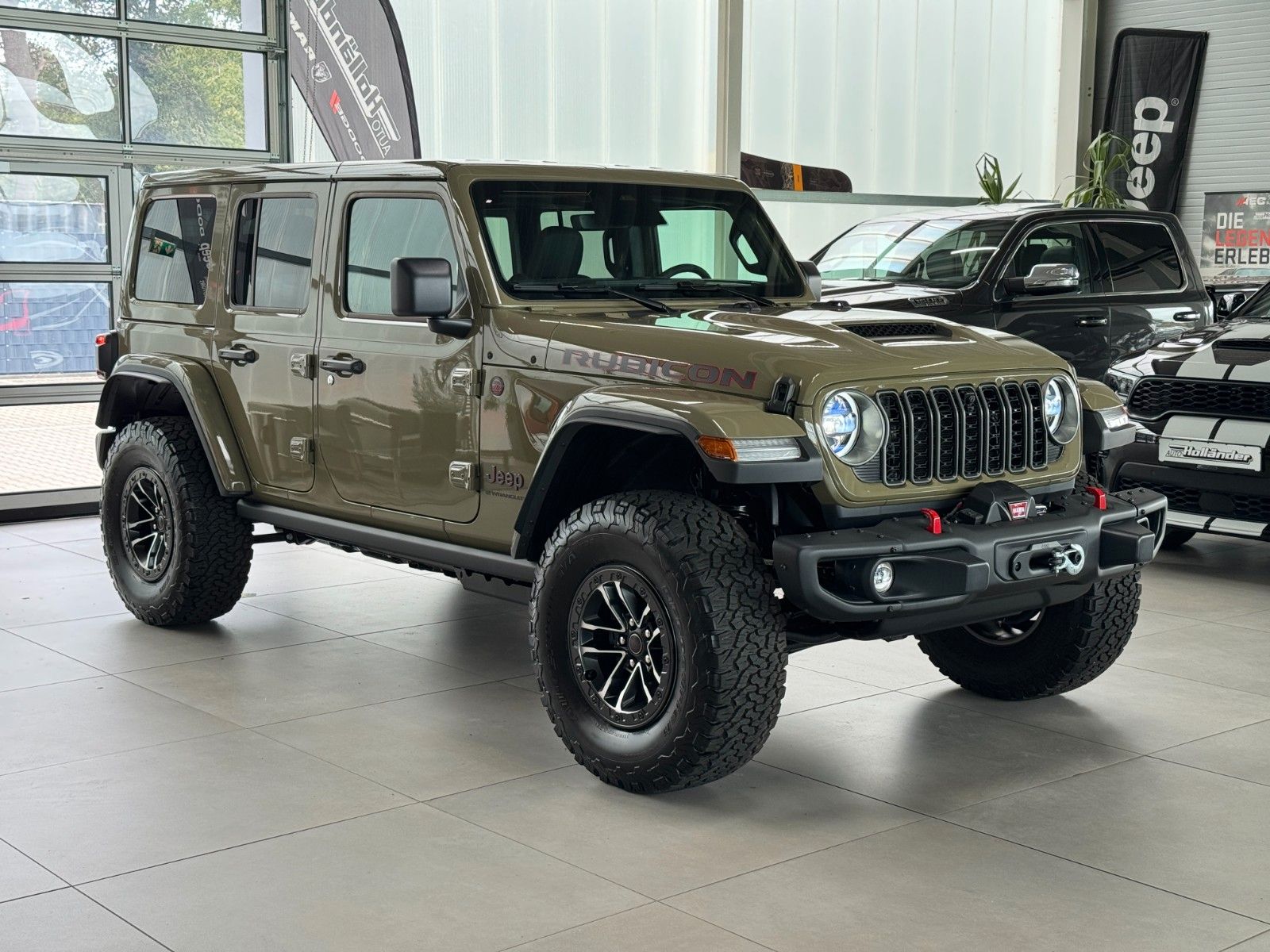 Fahrzeugabbildung Jeep Wrangler Rubicon X 3,6 V6 MY26 WARN Seilwinde