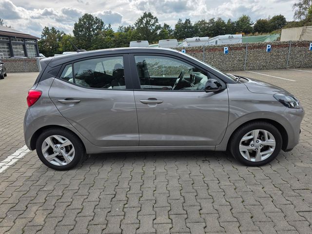 Hyundai i10 1.2 62 kW (84 PS), Schalt. 5-Gang, Fronta...