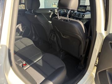 Mercedes B 180 - 10