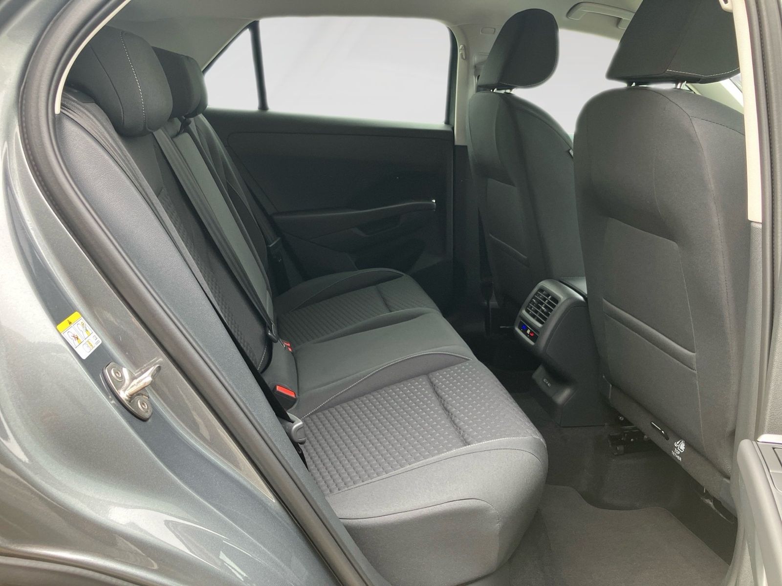 Volkswagen T-Roc - Bild 10