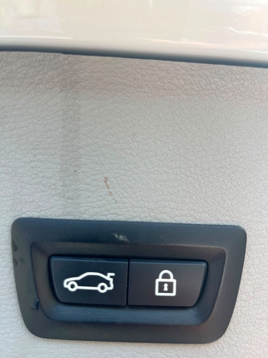 Fahrzeugabbildung BMW X4 xDrive 20 i HUD+Xenon+Schiebedach
