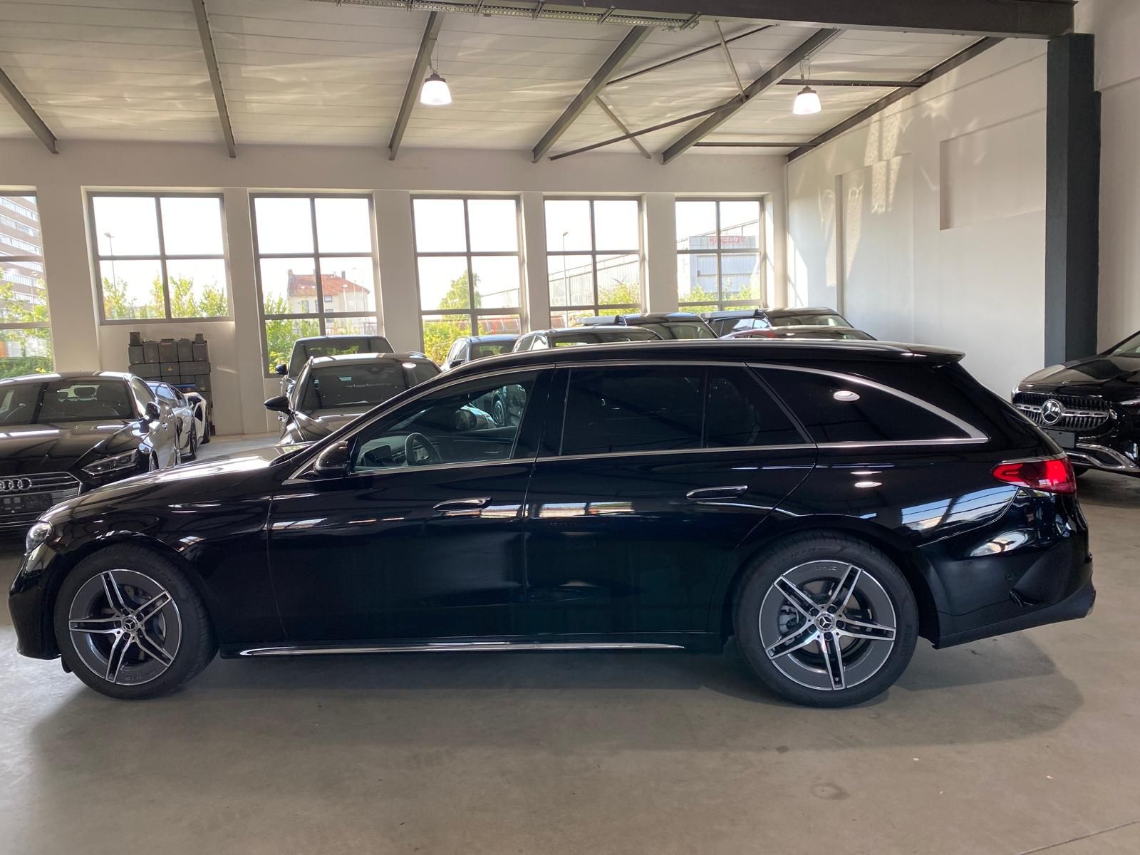 Fahrzeugabbildung Mercedes-Benz E 220 T d AMG Line Advanced/DIS/´19/