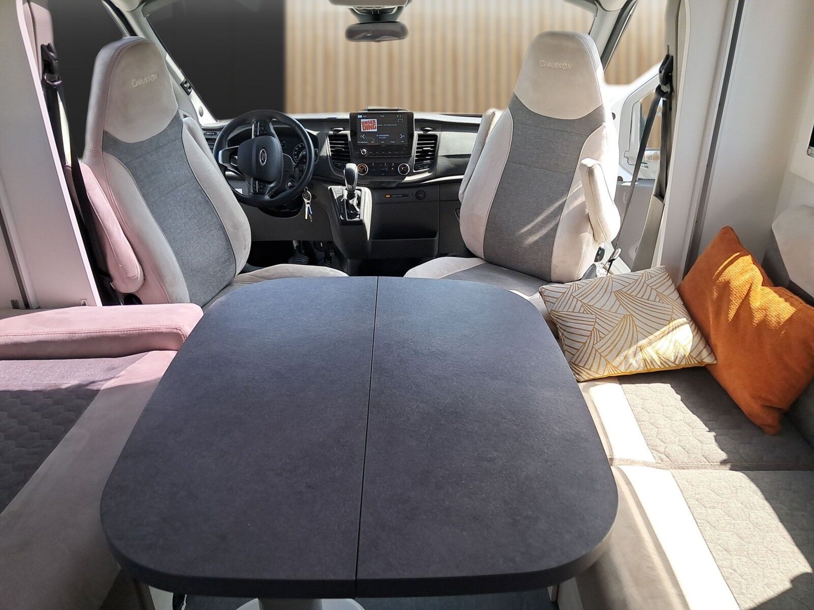 Fahrzeugabbildung Chausson Teilintegriert 720 Titanium Premium  Solar,RFK