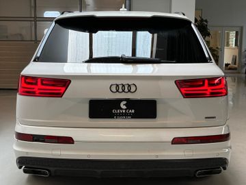 Audi Q7 - 3