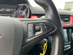 Fahrzeugabbildung Opel Corsa E 1.4 Color Edition AppleCarPlay Sitzhzng