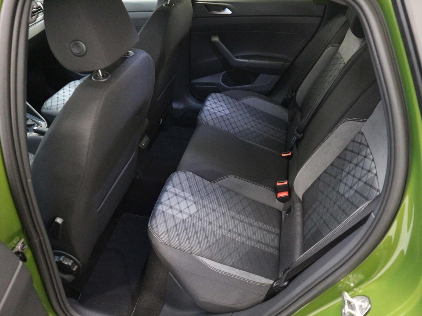 Volkswagen Taigo 1.0 TSI OPF R-Line Black Style DSG AHK/NAV, миниатюра 10