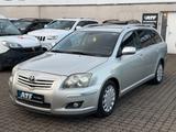 Toyota Avensis Kombi 2.0 D-4D Travel - Toyota Avensis: Travel