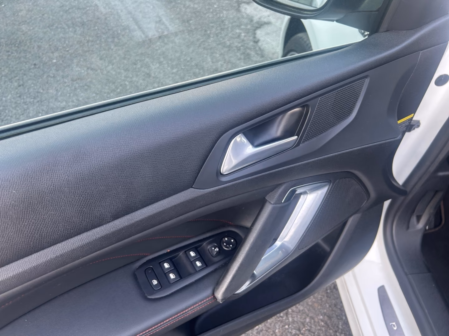 Peugeot 308 SW 1.5 BlueHDi 130 FAP GT *Pano*PDC*SHZ*