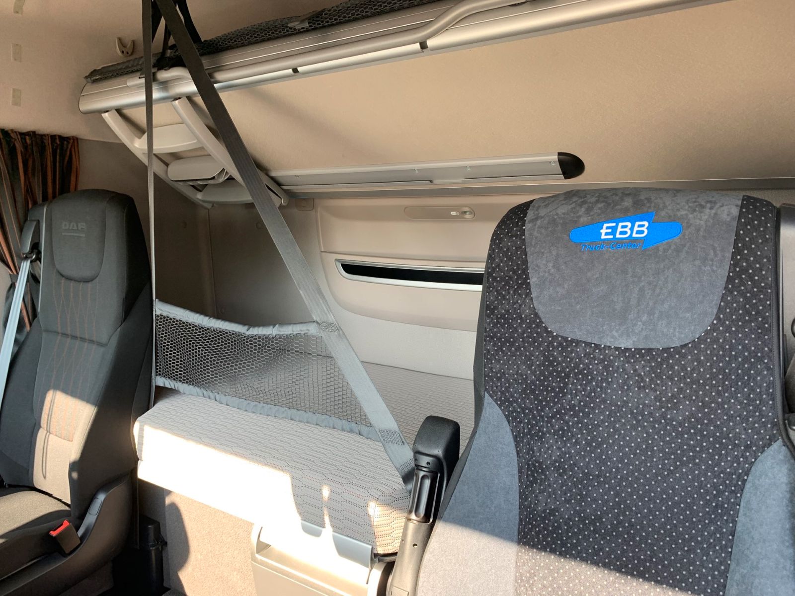 Fahrzeugabbildung DAF FT XF 480 SC LD