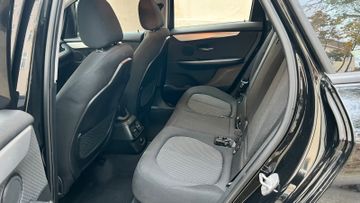 BMW 216 Active Tourer - 12