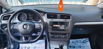 Volkswagen Golf - 10