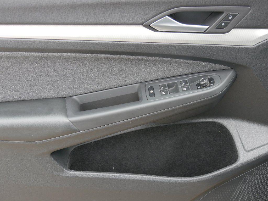 Volkswagen Golf VIII 1.0 TSI Move LED DigCockpit PDC SHZ, миниатюра 11