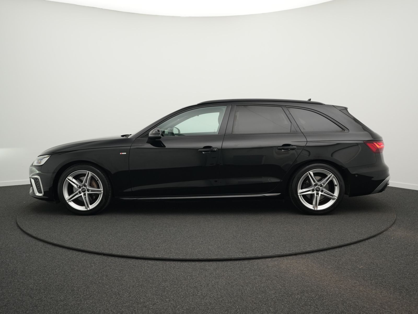 Audi A4 - Bild 11