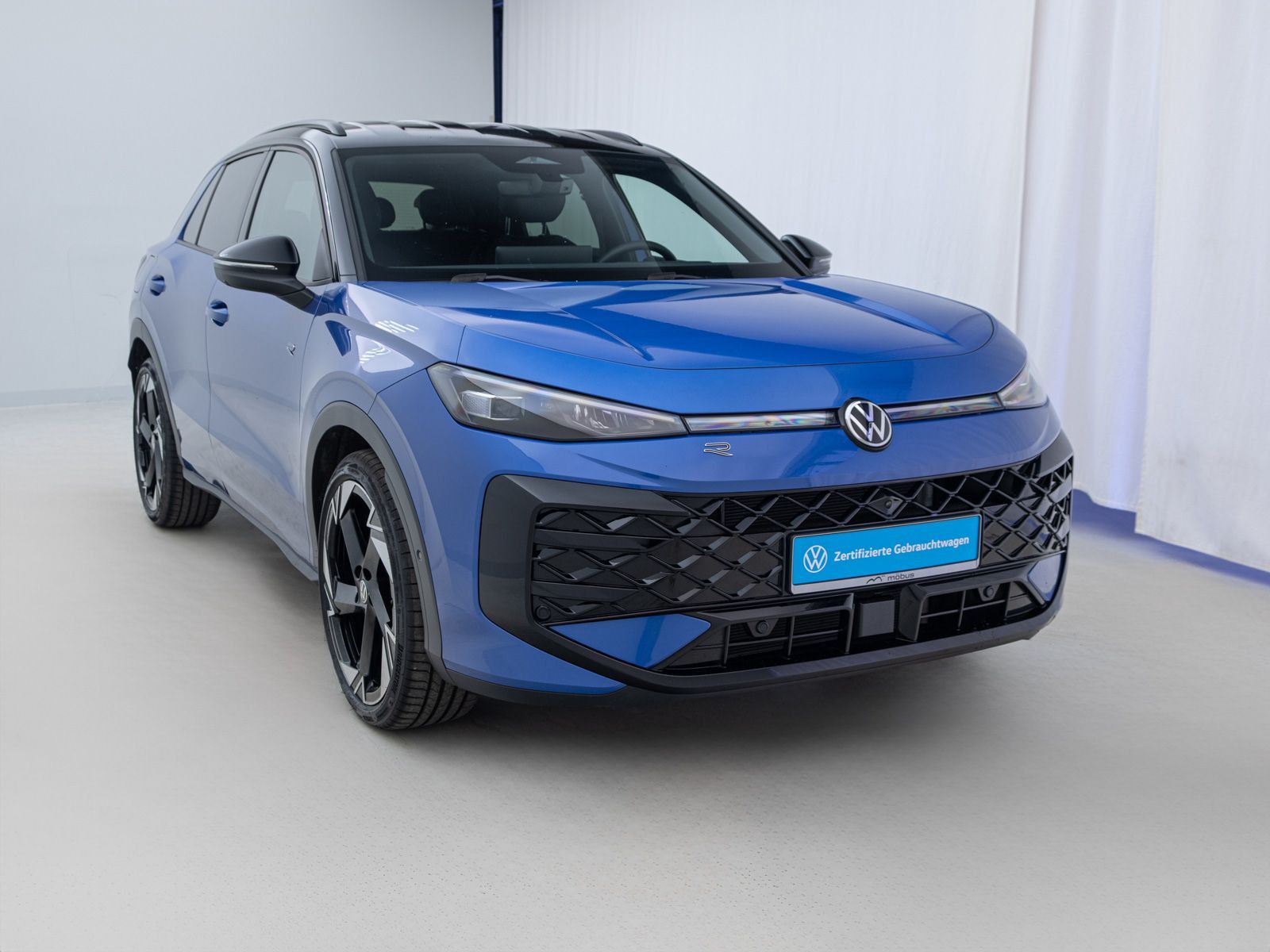 Volkswagen T-Roc R-Line 1.5 eTSI DSG 360° IQ.Lights NAV ACC foto 4