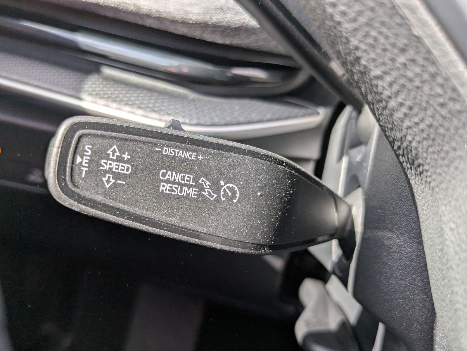 Fahrzeugabbildung SKODA Superb 2.0 TDI 4x4 Selection MATRIX*AHK*5J GAR.