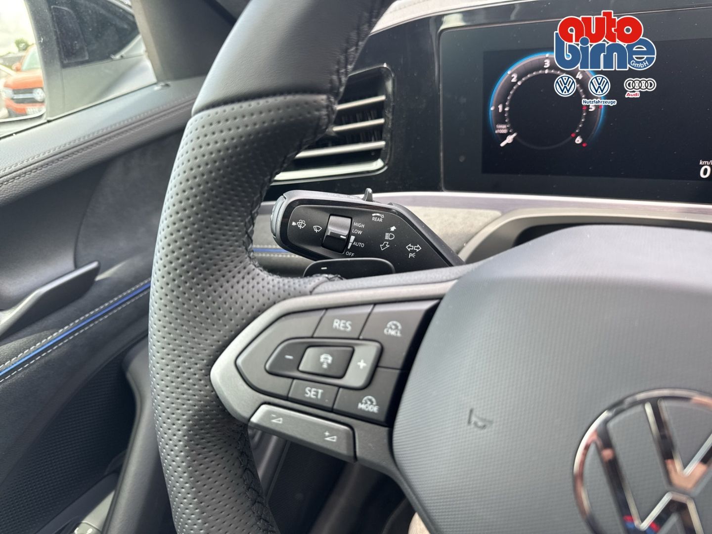 Passat 2.0 TDI R-Line Signature  4Motion HUD Sta