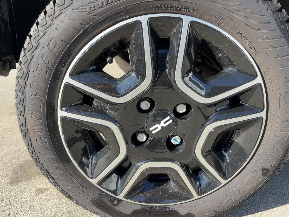 Fahrzeugabbildung Dacia Spring Essential 45 CCS Kamera