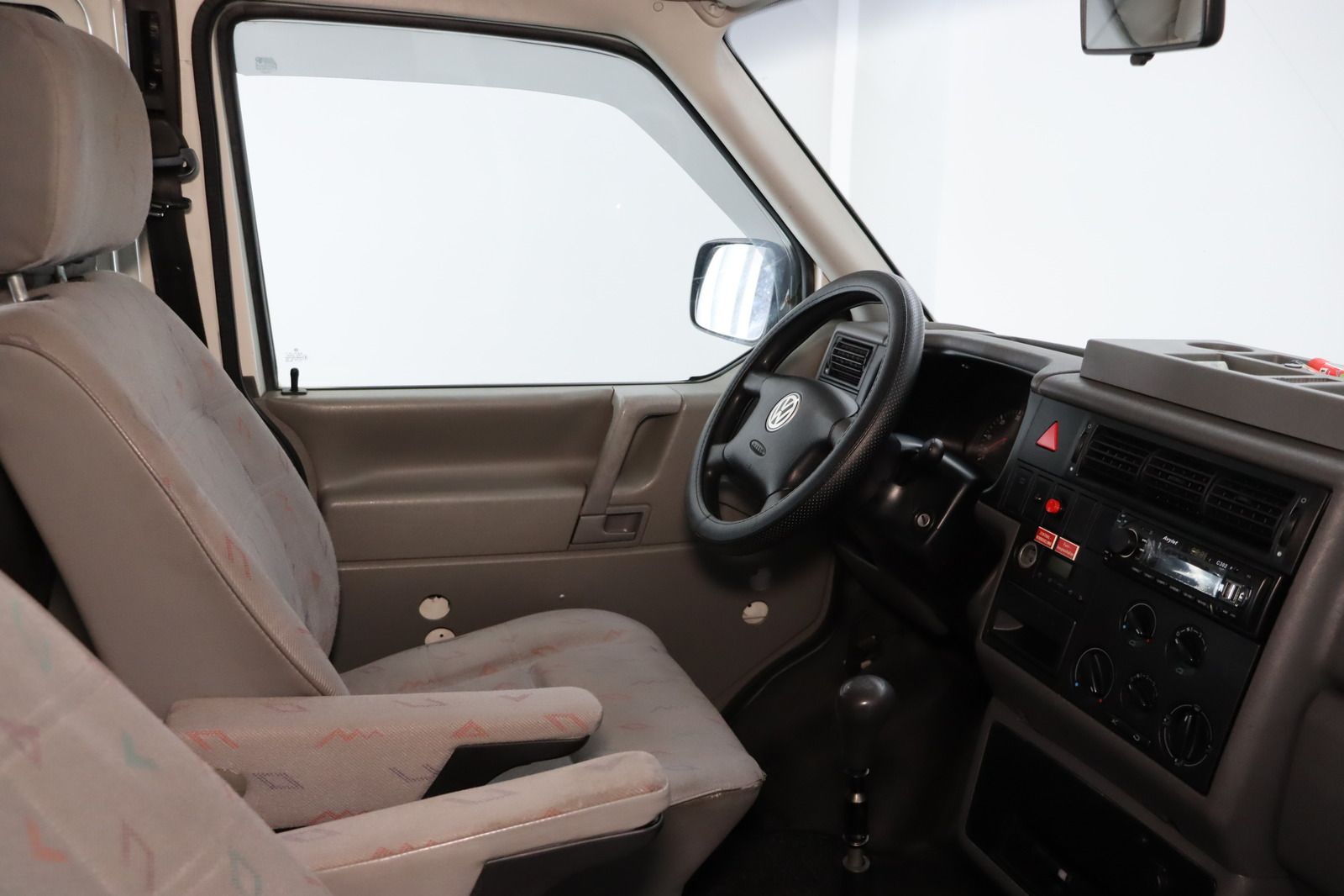 Fahrzeugabbildung Volkswagen T4 Kombi 2.5 syncro *Klima Allrad * Bett * Zelt