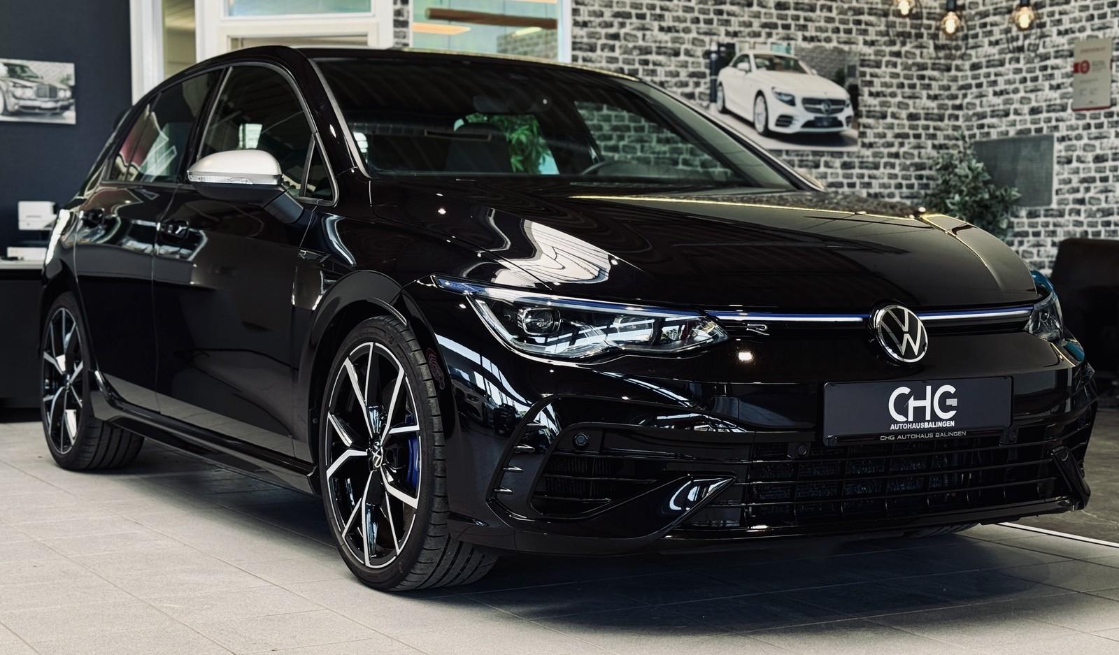 Volkswagen Golf VIII R 4Motion Performance-Paket |IQ-Light|